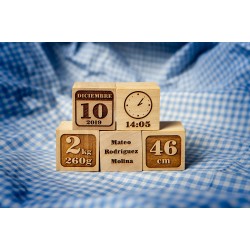 Dado madera nacimiento